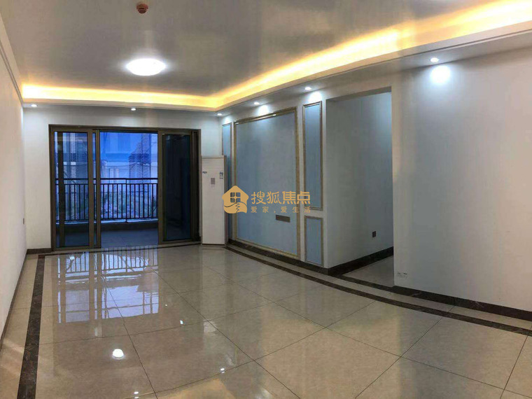 威雅·沿江半岛样板间