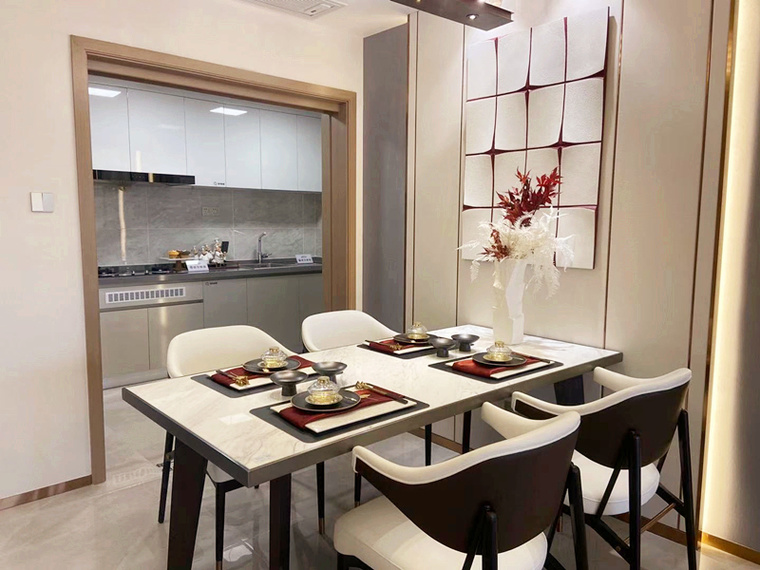 君临世纪样板间