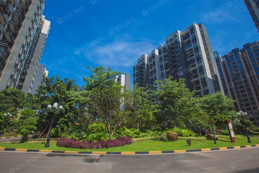 恒大海口文化城(恒大悦龙府)实景图_恒大海口文化城(恒大悦龙府)环境