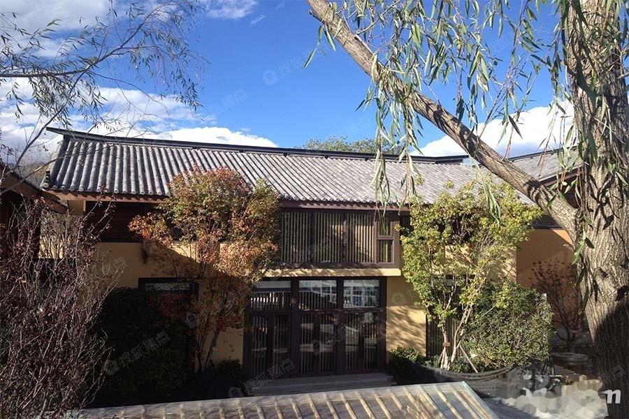 雪山艺术小镇实景图_雪山艺术小镇环境怎么样-丽江搜狐焦点网