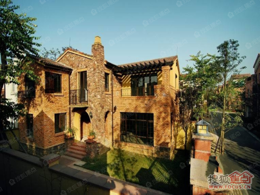 半山卫城朴墅实景图_半山卫城朴墅环境怎么样-成都搜狐焦点网