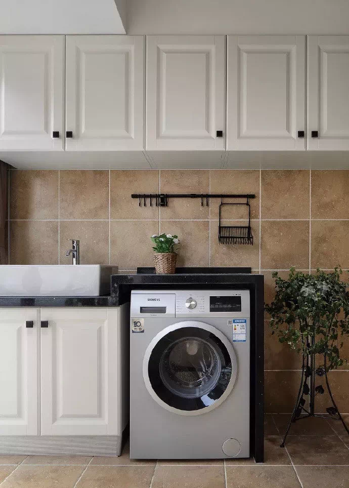 阳台储物柜子最新款式图片 743c3cfb-3940-4af1-8fdd-85bfe21b7fae.png