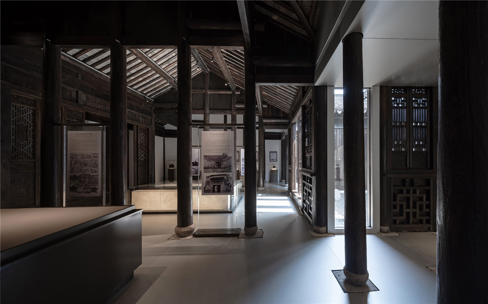 平衡新旧建筑的关系,生长出城市更新的花——上海章堰文化馆设计