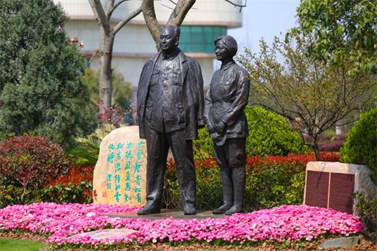 上海新四军广场图片