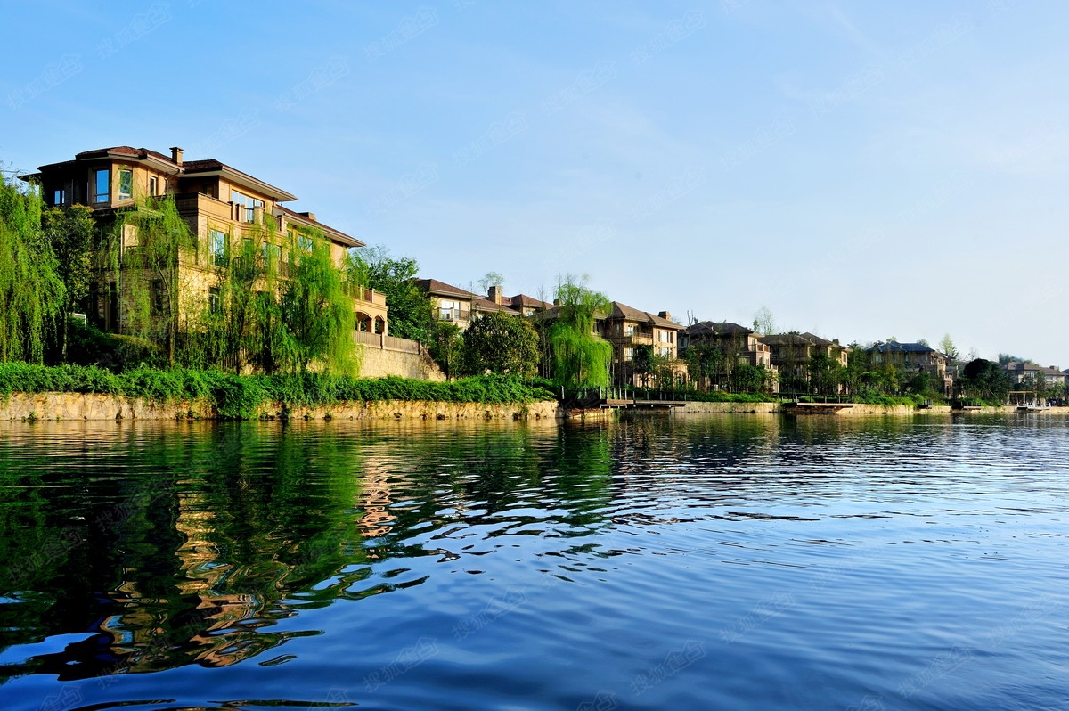 重庆棕榈泉国际中心 3室1厅 167平